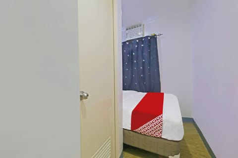 Standard Single Room | Free WiFi, bed sheets