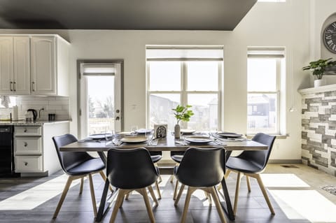 Dinning Area - dishes, silverware, & glasses provided.