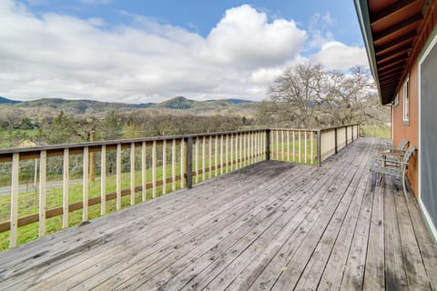 Witter Springs Vacation Rental | 3BR | 2BA | 1,600 Sq Ft | 2 Steps Required