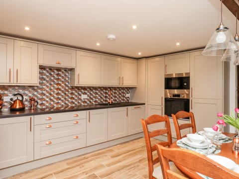 Fridge, dishwasher, electric kettle, toaster