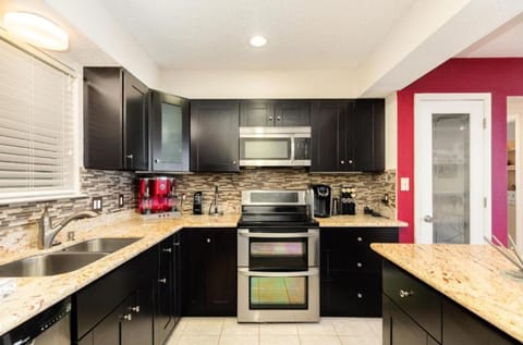 Kitchen Area (appliances)