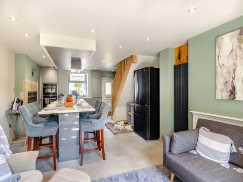 Open plan living space | Squirrel Cottage, Glossop