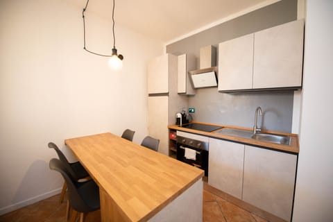 Family Apartment | Private kitchen | Fridge, oven, stovetop, coffee/tea maker