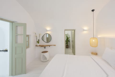 Grand Villa, Private Plunge Pool, Sea View | 1 bedroom, minibar, individually decorated, individually furnished