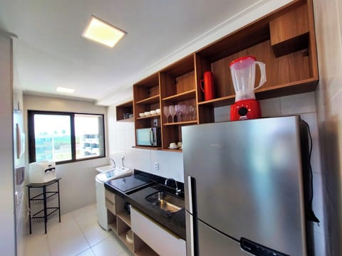 Classic Apartment | Private kitchen | Fridge, microwave, blender, cookware/dishes/utensils