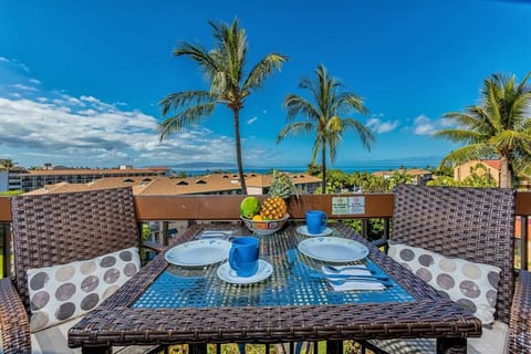 Condo, 2 Bedrooms | Outdoor dining