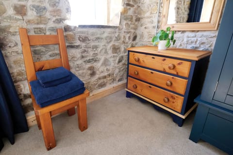 Comfort Cottage | 2 bedrooms, individually decorated, individually furnished, free WiFi