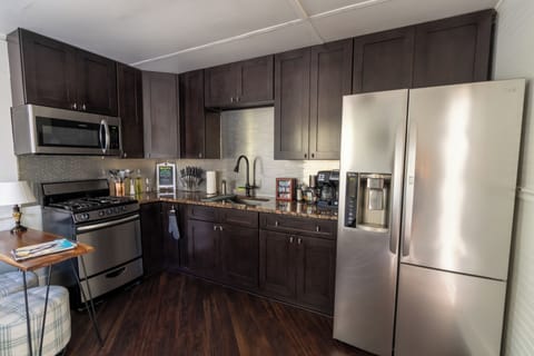 Downtown Studio | Private kitchen | Mini-fridge, microwave, coffee/tea maker, toaster