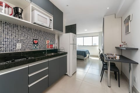 Comfort Studio | Private kitchen | Fridge, microwave, stovetop, blender