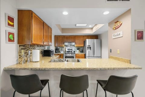 Kitchen with bar top