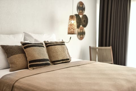 Superior Double or Twin Room | Premium bedding, free minibar, in-room safe, laptop workspace