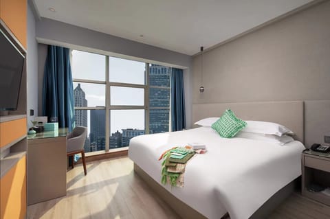 Premium Room, 1 Bedroom, City View | Egyptian cotton sheets, premium bedding, down comforters