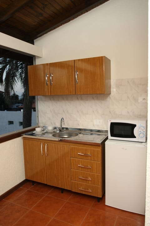 Apartment, 1 Bedroom | Private kitchenette