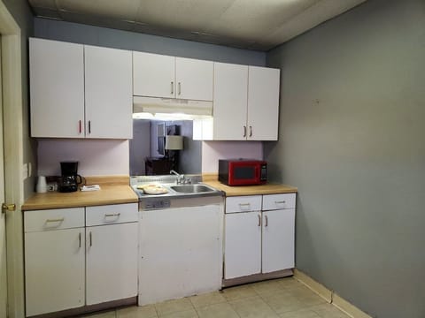 Room, 2 Queen Beds, Smoking, Kitchenette | Private kitchenette | Mini-fridge, microwave