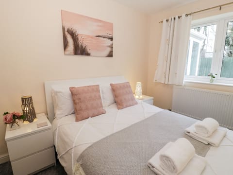 3 bedrooms, individually decorated, individually furnished, free WiFi