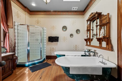 Anniversary Suite #3, 1 Queen Bed, Twin Soaking Tubs, City Views | Bathroom | Hair dryer