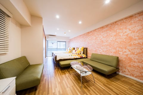Basic Double or Twin Room | Living area | Flat-screen TV, video-game console
