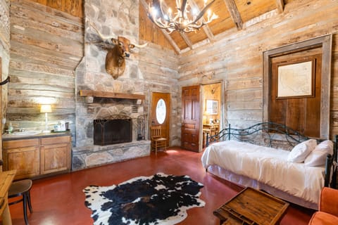 Egyptian cotton sheets, premium bedding, down comforters