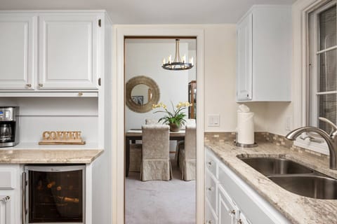 "House was perfect for our family. Very clean, easy communication, and great location!" - Tonya