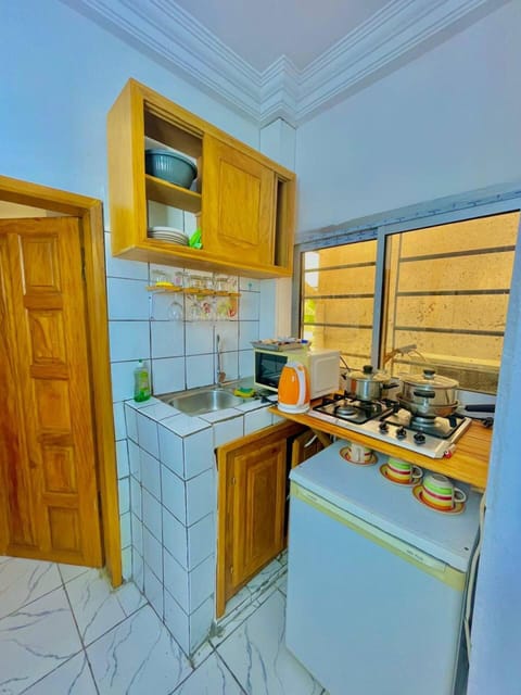 Apartment | Private kitchen | Fridge, microwave, oven, stovetop