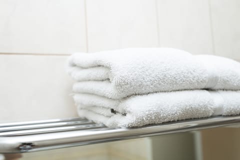 Quadruple Room | Bathroom | Combined shower/tub, free toiletries, hair dryer, towels