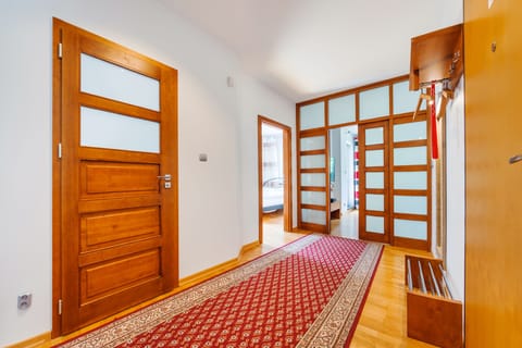 Apartment (12B/4) | Living area | Flat-screen TV