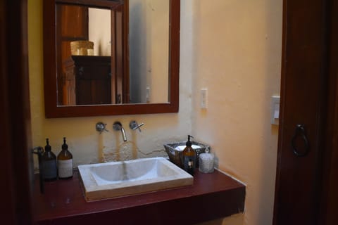 Standard Room | Bathroom | Free toiletries, hair dryer, towels