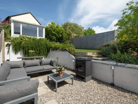 The Old Bakery Rear Garden RU Resize