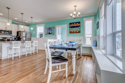 "The house was clean and well equipped and the property manager was prompt with any questions we had." - Jill