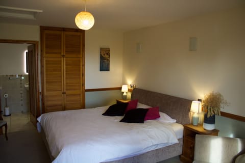 Traditional Double Room | Egyptian cotton sheets, premium bedding, down comforters