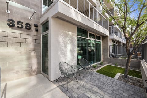 Economy Apartment | Terrace/patio