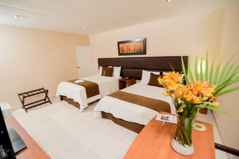 Double or Twin Room | Minibar, in-room safe, desk, free WiFi