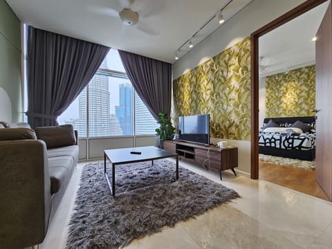 Signature Suite | Living area | LED TV, Netflix, streaming services