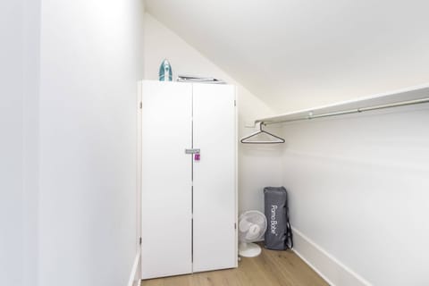 Apartment | Wardrobe