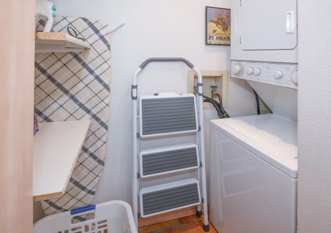 Condo, 2 Bedrooms | Laundry