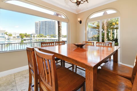Sun N' Sea Sanctuary - Dining Area with Patio Access
