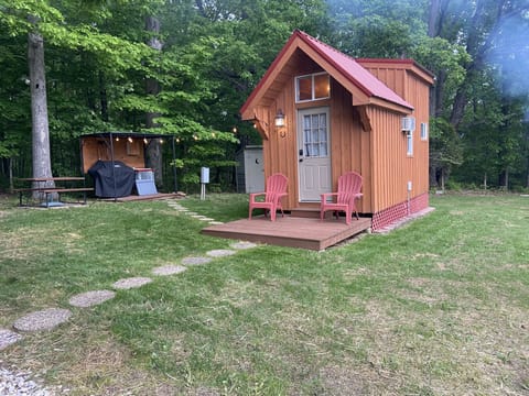 The cutest getaway! Just minutes from Patoka Lake and French Lick Casino!