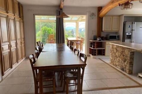 04953ebb-0e10-4cac-be02-2d49d3dab12f