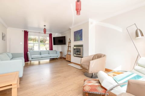 Large bright living room