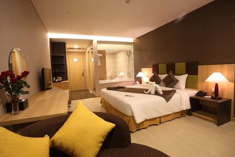 Deluxe Double Room | Premium bedding, down comforters, minibar, in-room safe
