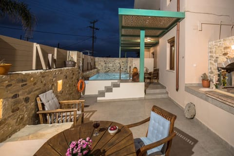 Classic Apartment | Terrace/patio