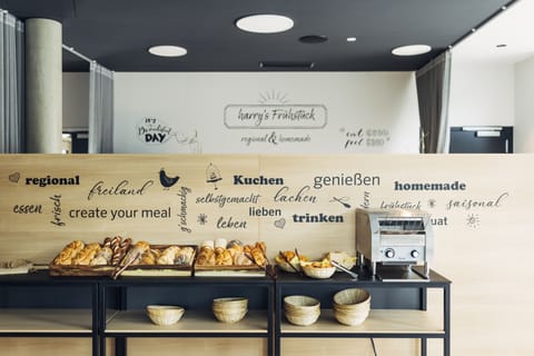 Daily buffet breakfast (CHF 23 per person)