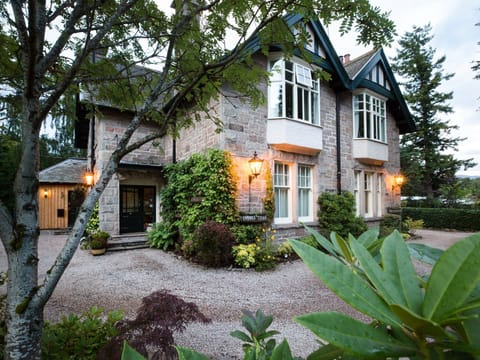 The Old Ministers House external front of house from car park