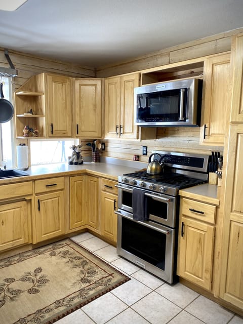 ...And a variety of cooking gadgets