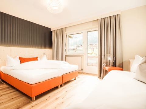 Superior Double Room (Guesthouse) | In-room safe, blackout drapes, soundproofing, free WiFi