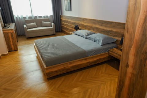 Duplex Suite, Sea View | 2 bedrooms, desk, soundproofing, bed sheets