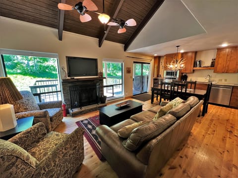Living Room w/Fireplace