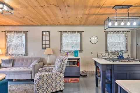 Apartment (1 Bedroom) | Interior