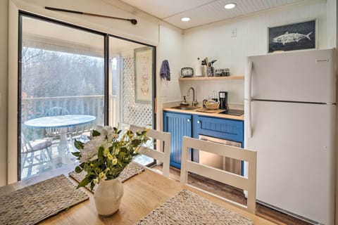 Apartment (0 Bedroom) | Interior