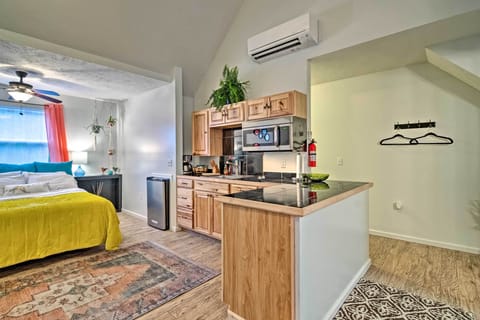 Apartment (0 Bedroom) | Interior